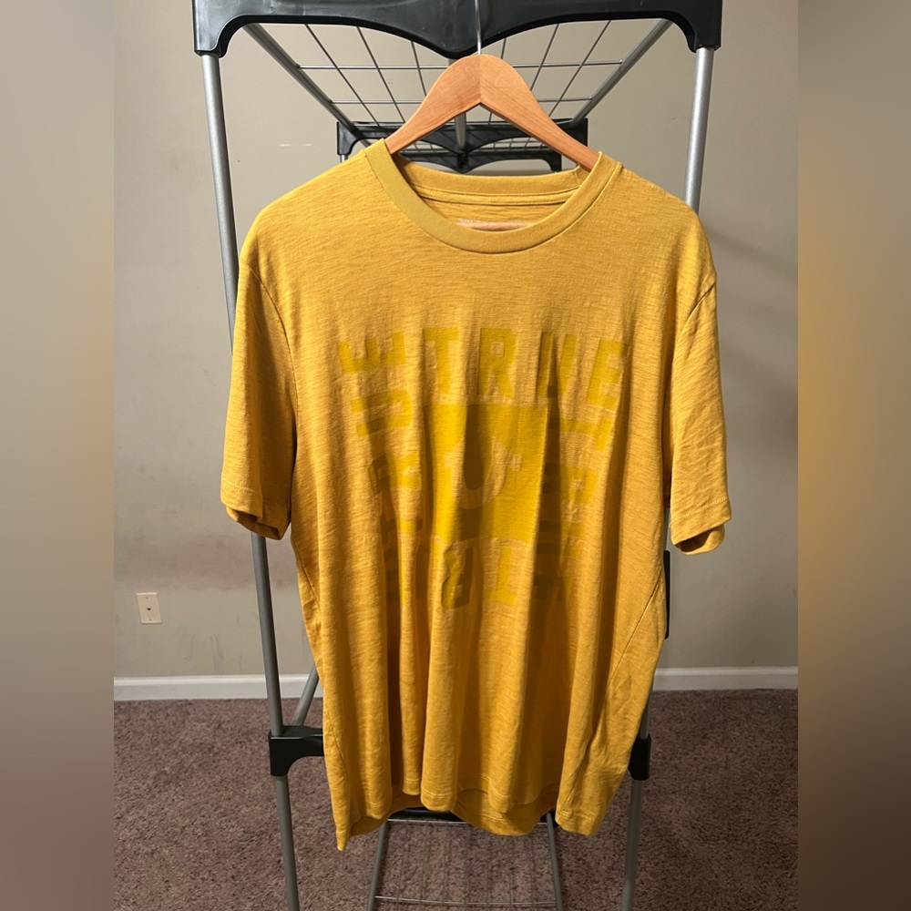 True Religion T (athletic fit)